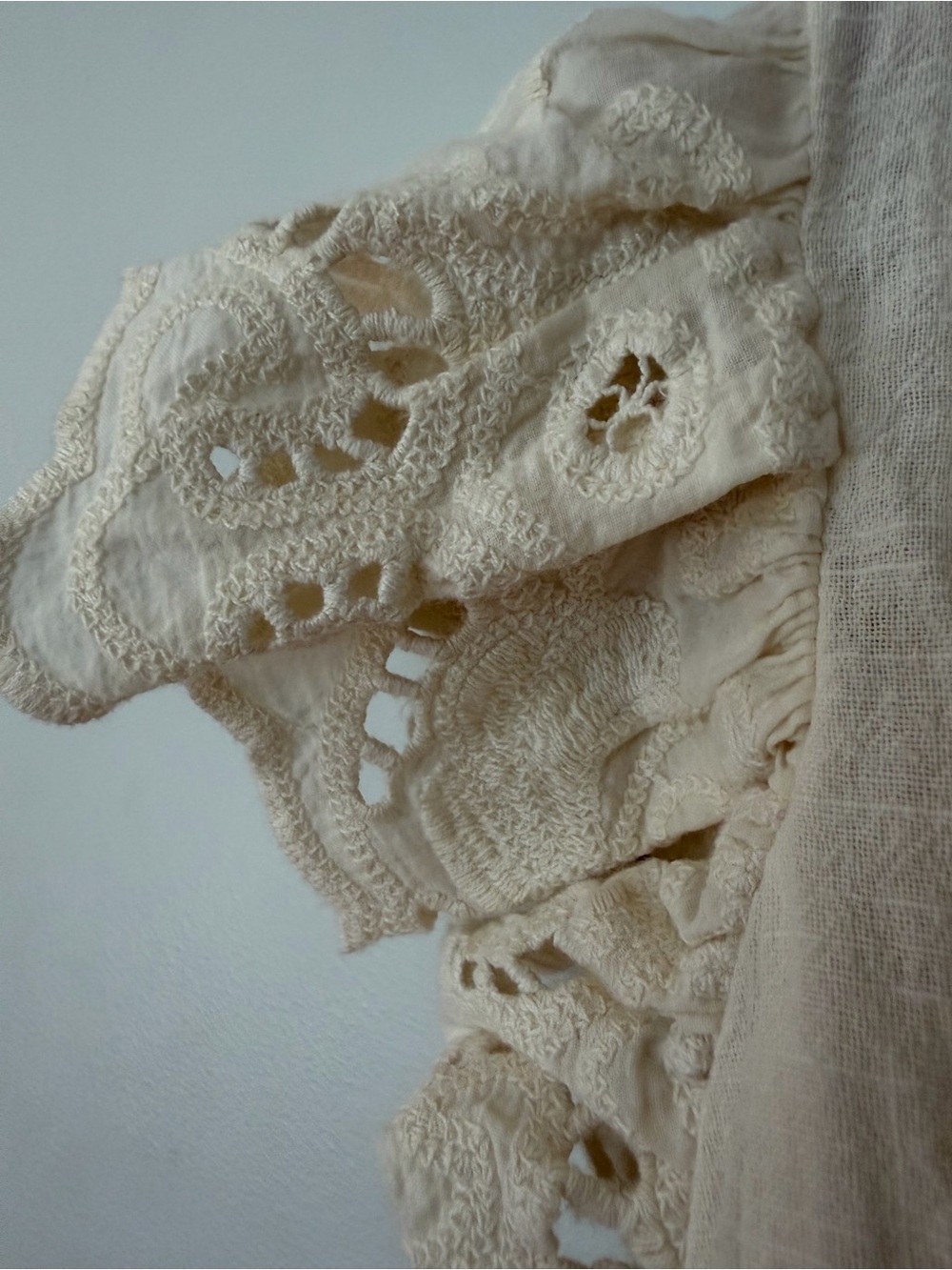 Anthropologie-Inspired Cream Eyelet Lace Pintuck Blouse NWT 🌷Jennifer & Grace - Picture 4 of 9